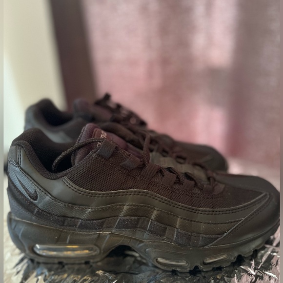 Pre loved Nike Air Max 95 Essential Men’s Black Sneaker Size 7 - Picture 4 of 8